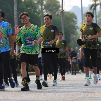 Runner Photo 7009736