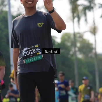 Runner Photo 7009801
