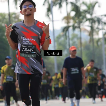 Runner Photo 7009811
