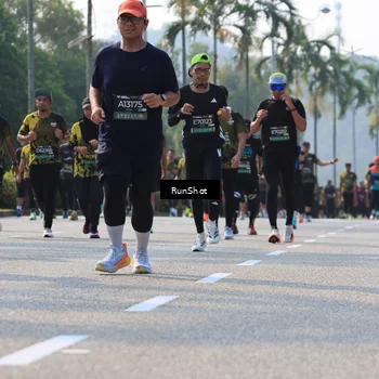 Runner Photo 7009818