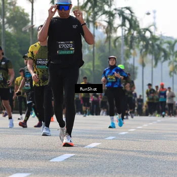 Runner Photo 7009836