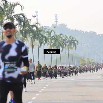 Runner Photo 7009843