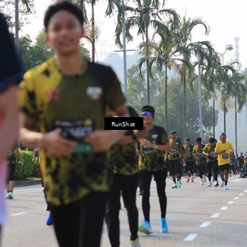 Runner Photo 7009849