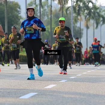 Runner Photo 7009858