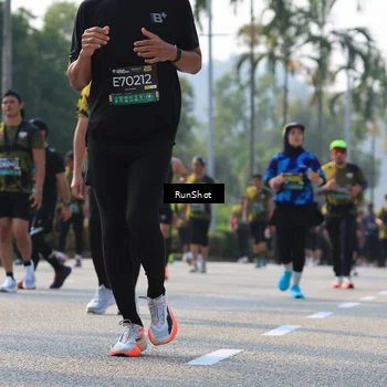 Runner Photo 7009859