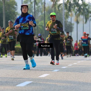 Runner Photo 7009872