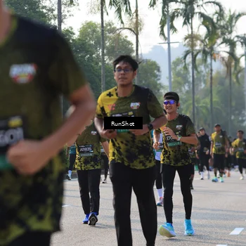 Runner Photo 7009894