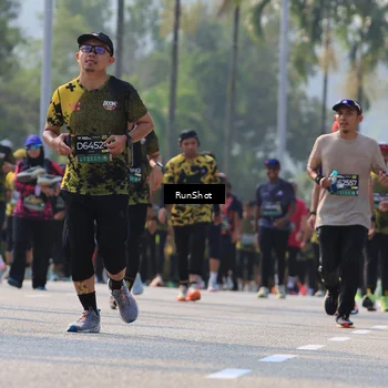 Runner Photo 7009902