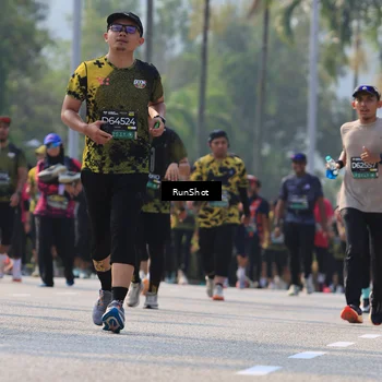 Runner Photo 7009911