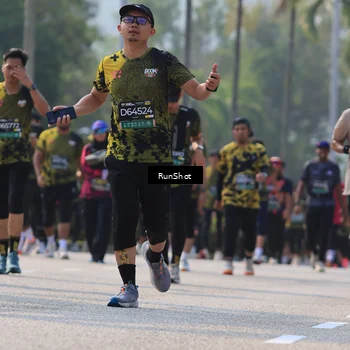 Runner Photo 7009914