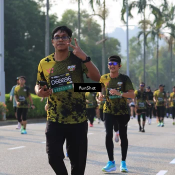 Runner Photo 7009915