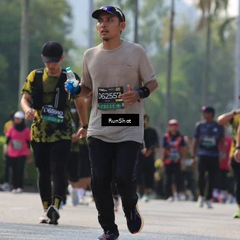 Runner Photo 7009939