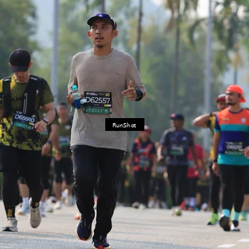 Runner Photo 7009944