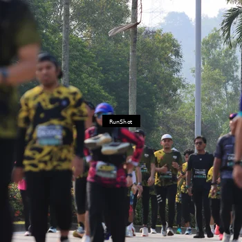 Runner Photo 7009953