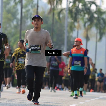 Runner Photo 7009992
