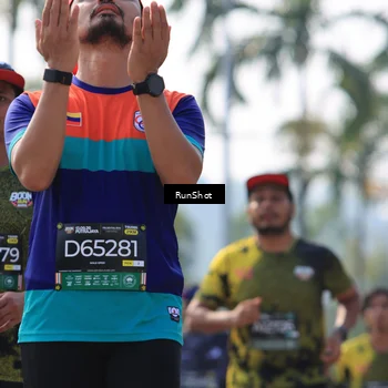 Runner Photo 7010000
