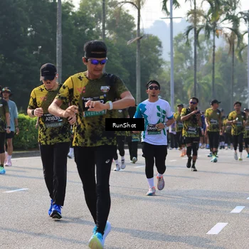 Runner Photo 7010010