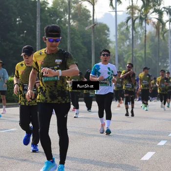 Runner Photo 7010048