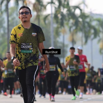 Runner Photo 7010053