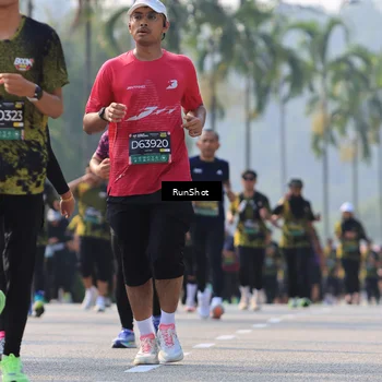 Runner Photo 7010087