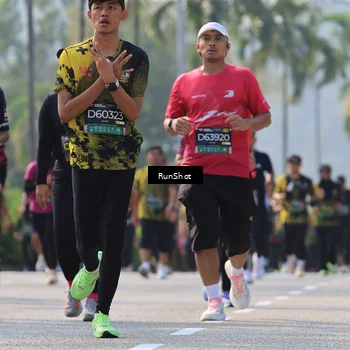 Runner Photo 7010093