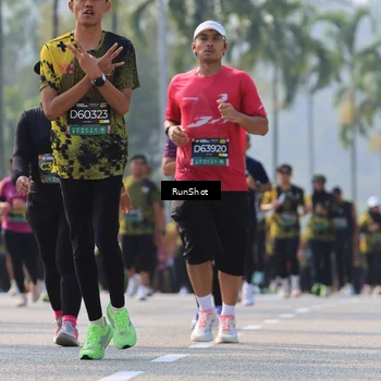 Runner Photo 7010095