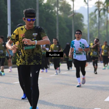 Runner Photo 7010096