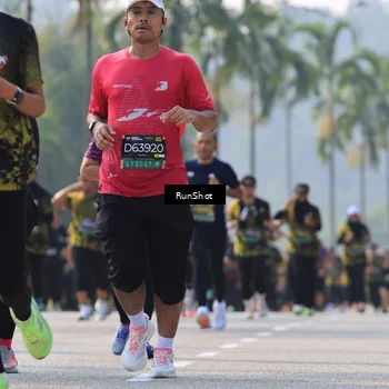 Runner Photo 7010098