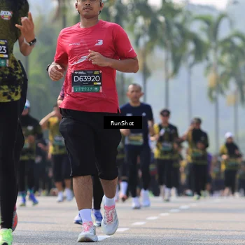 Runner Photo 7010111