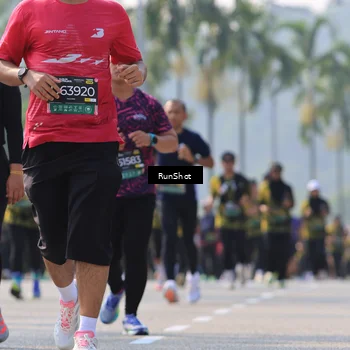Runner Photo 7010117