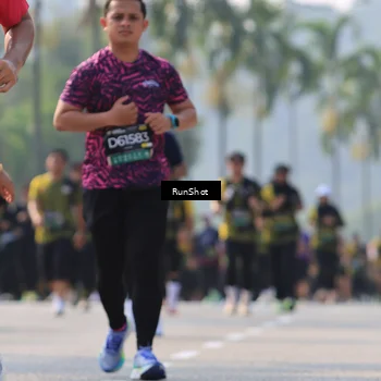 Runner Photo 7010118