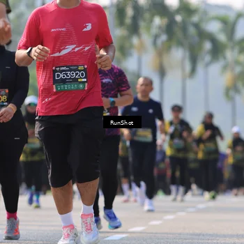 Runner Photo 7010120