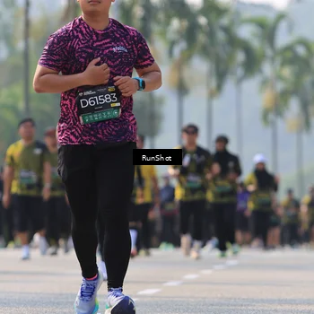 Runner Photo 7010122