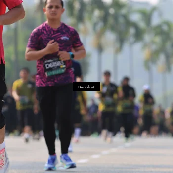 Runner Photo 7010124