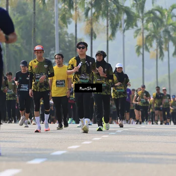 Runner Photo 7010147
