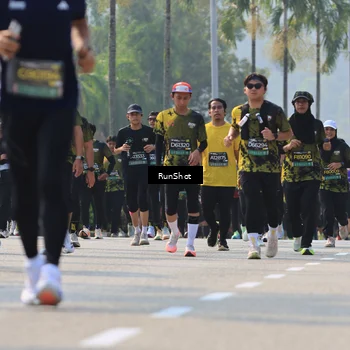 Runner Photo 7010158