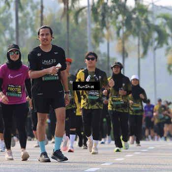 Runner Photo 7010180