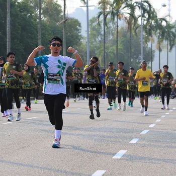 Runner Photo 7010200