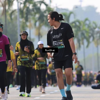 Runner Photo 7010203