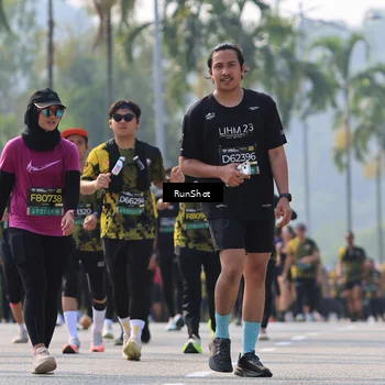 Runner Photo 7010204