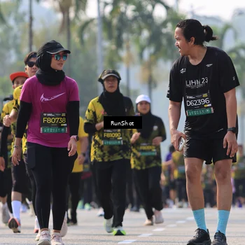 Runner Photo 7010205