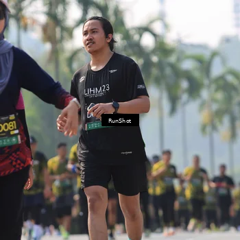 Runner Photo 7010296