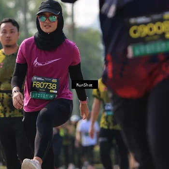 Runner Photo 7010316