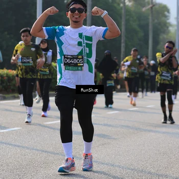 Runner Photo 7010332