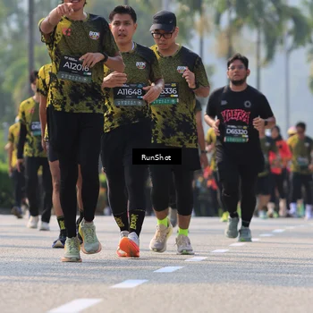 Runner Photo 7010334