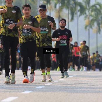 Runner Photo 7010335