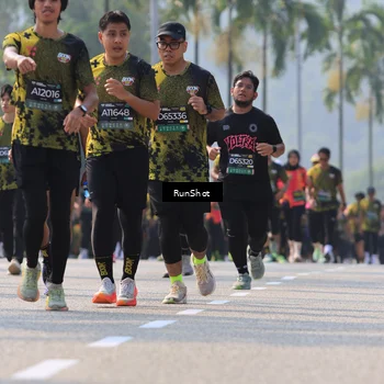 Runner Photo 7010338