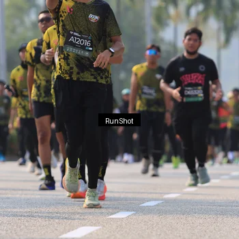 Runner Photo 7010346