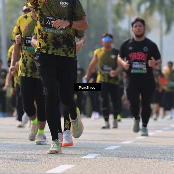 Runner Photo 7010349