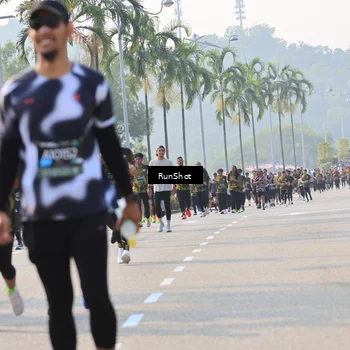 Runner Photo 7010354